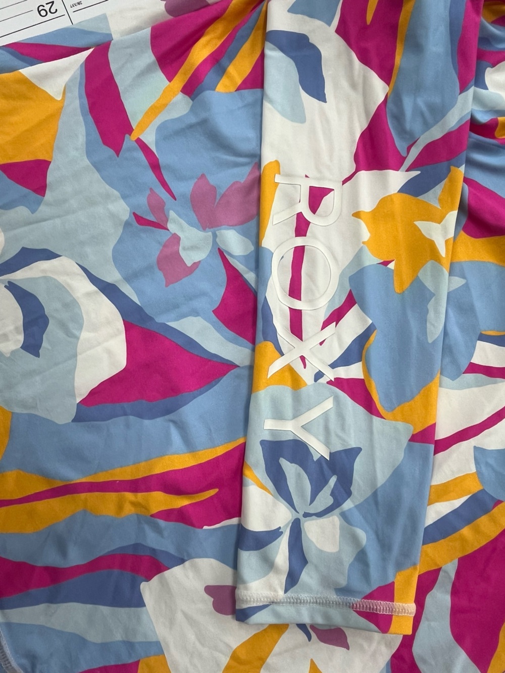 NWOT Roxy Long-Sleeve Floral Print Rash Guard - Picture 3 of 7